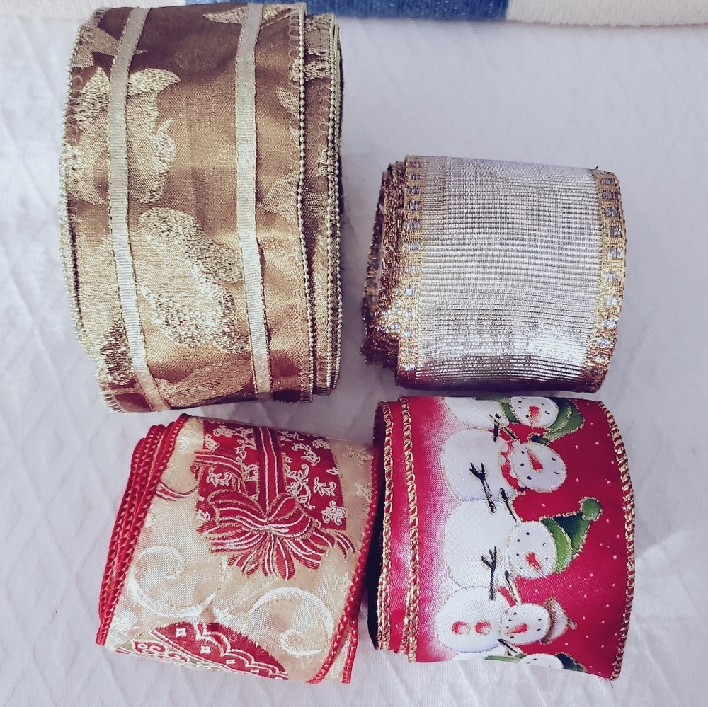 80's Vintage Holiday Festive Ribbon Set